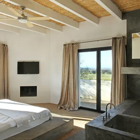 Ayo Private Pool And Garden House Villa *